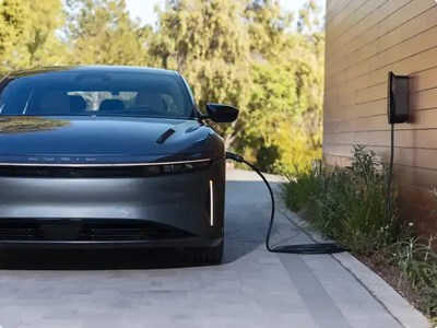 Lucid will add hands-free driving options later this month