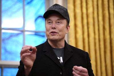 Elon Musk is lobbying lawmakers on driverless vehicle rules